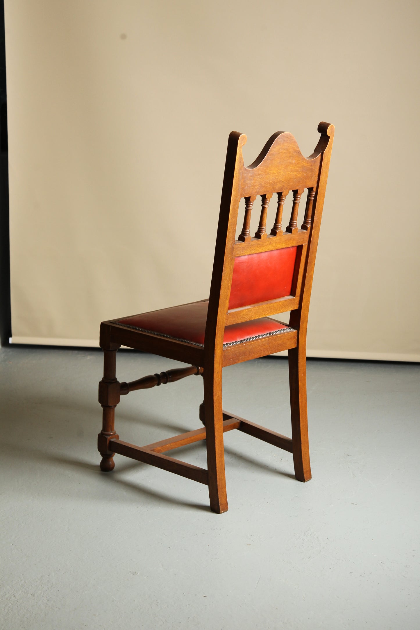 Set of 19th century oak dining chairs