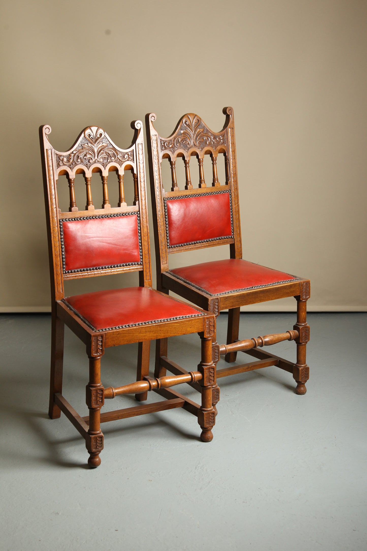 Set of 19th century oak dining chairs