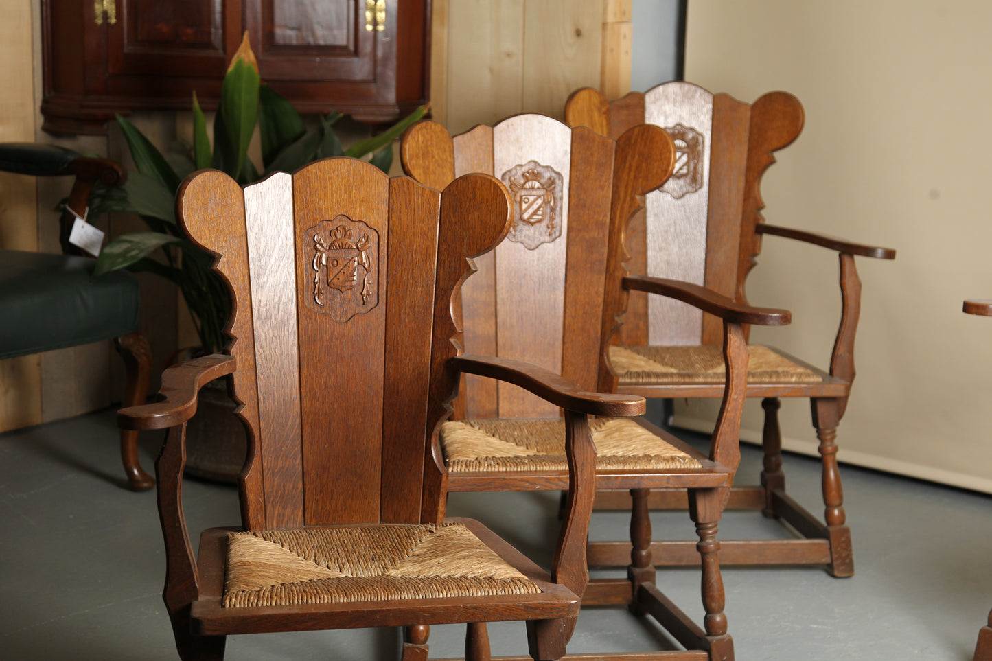 Set of 4 shield back oak carver chairs