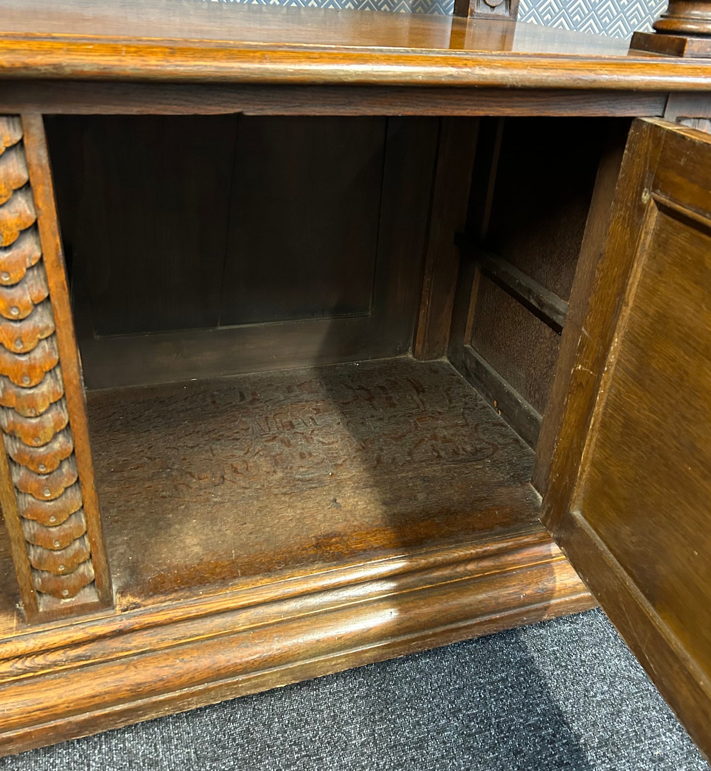 Oak buffet sideboard server.