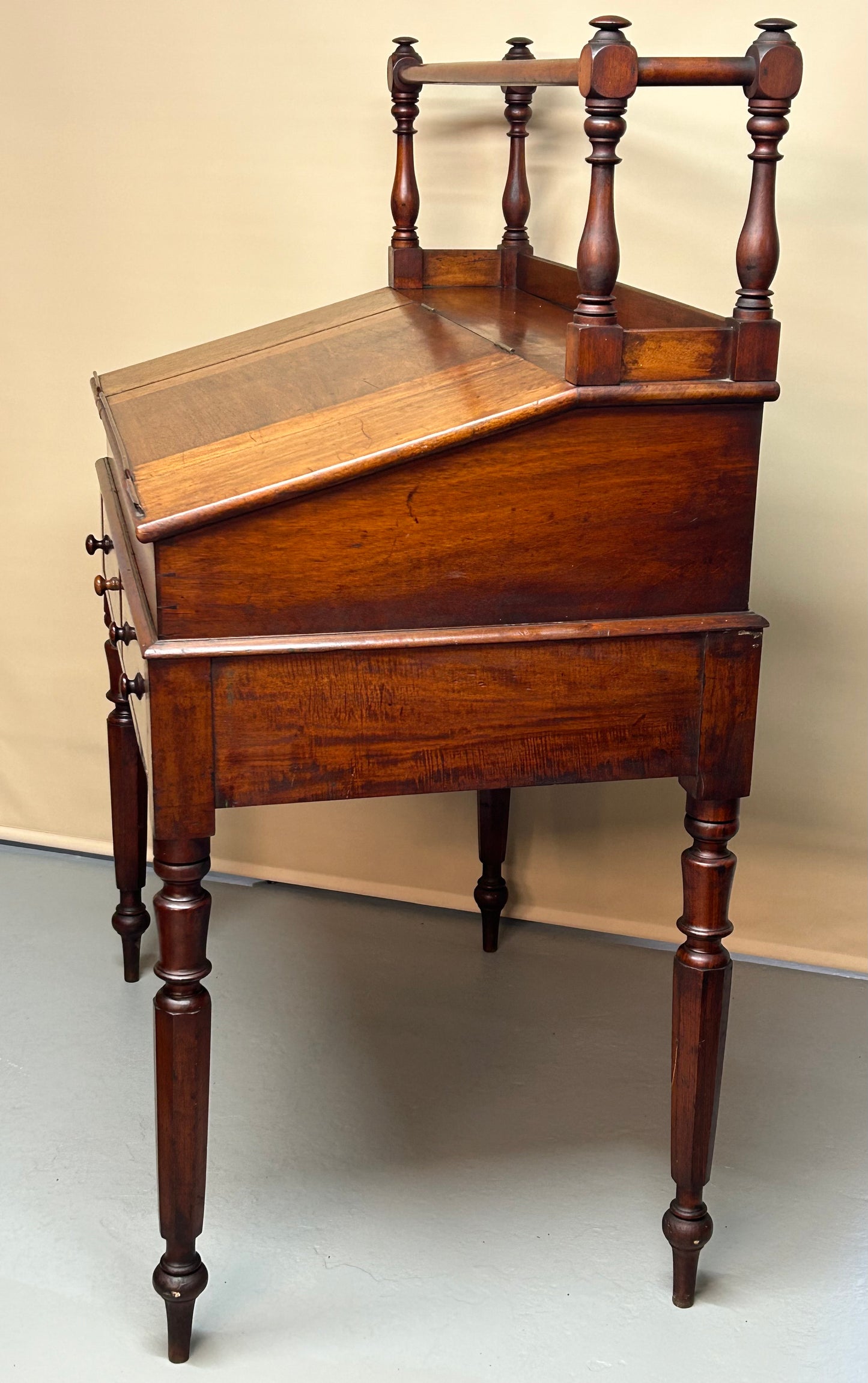 Victoria mahogany clerks desk