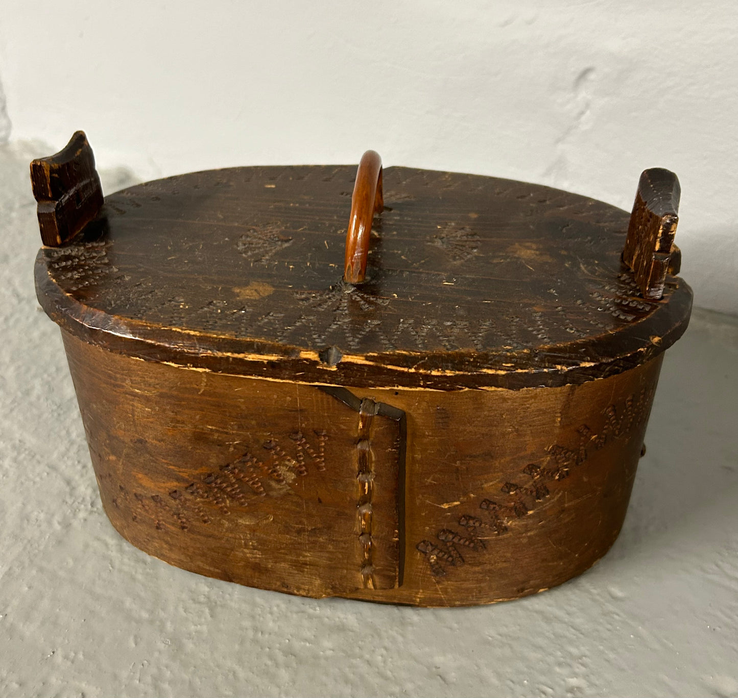 Scandinavian 19th Century Bentwood Folk Art Pokerwork Box