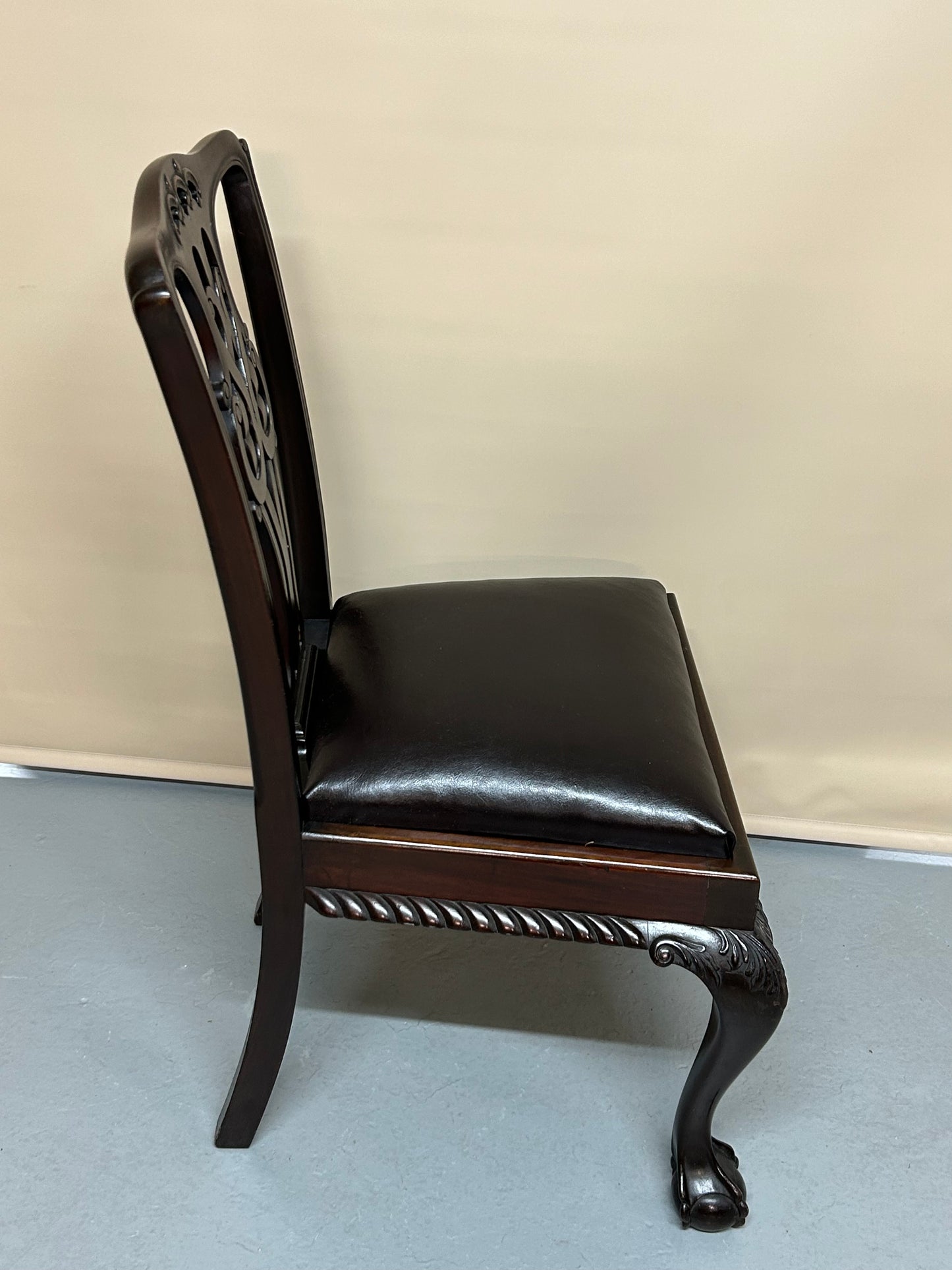 Set of 6 Chippendale Style dining chairs