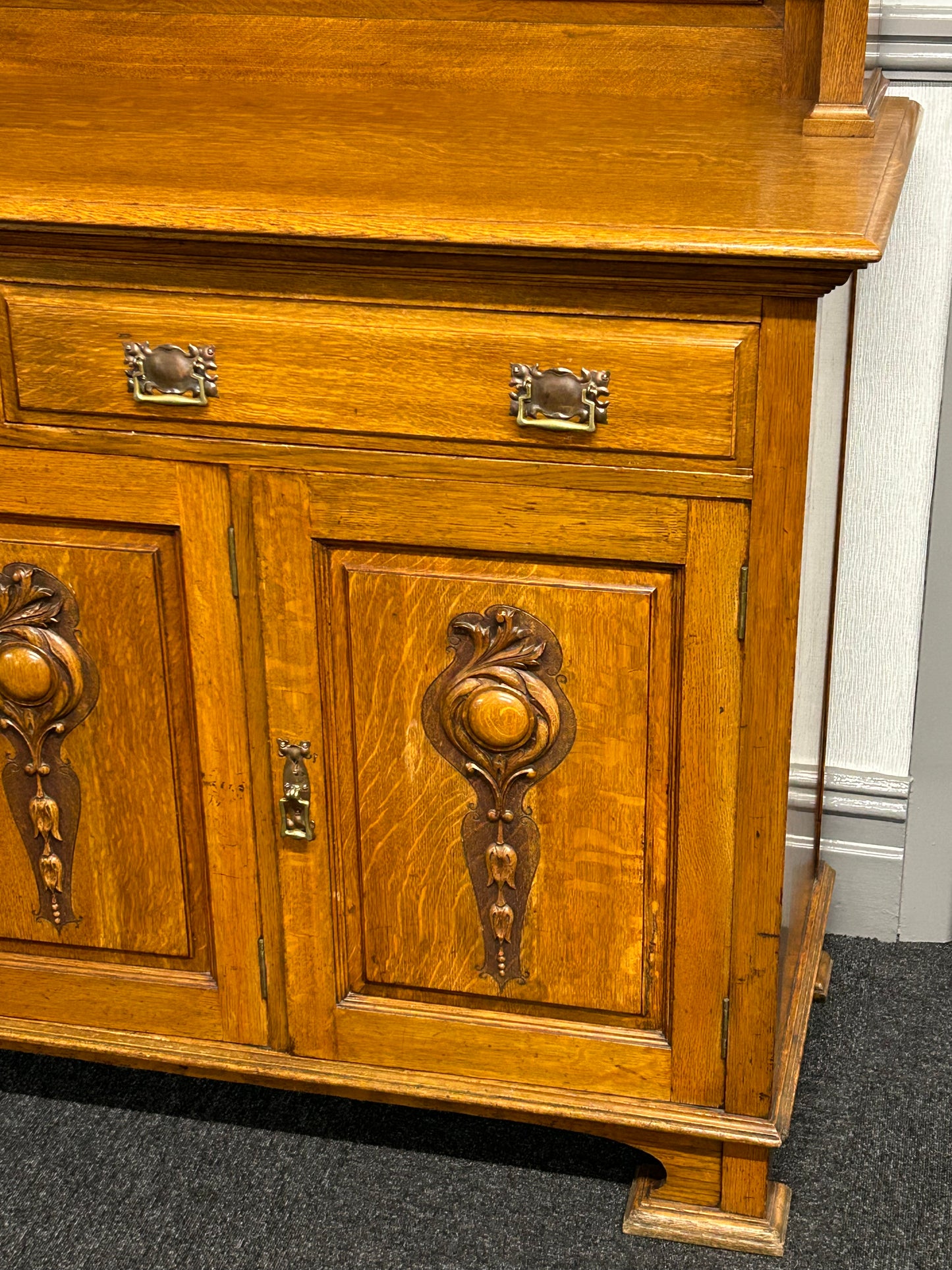 Oak Mirror Back Sideboard