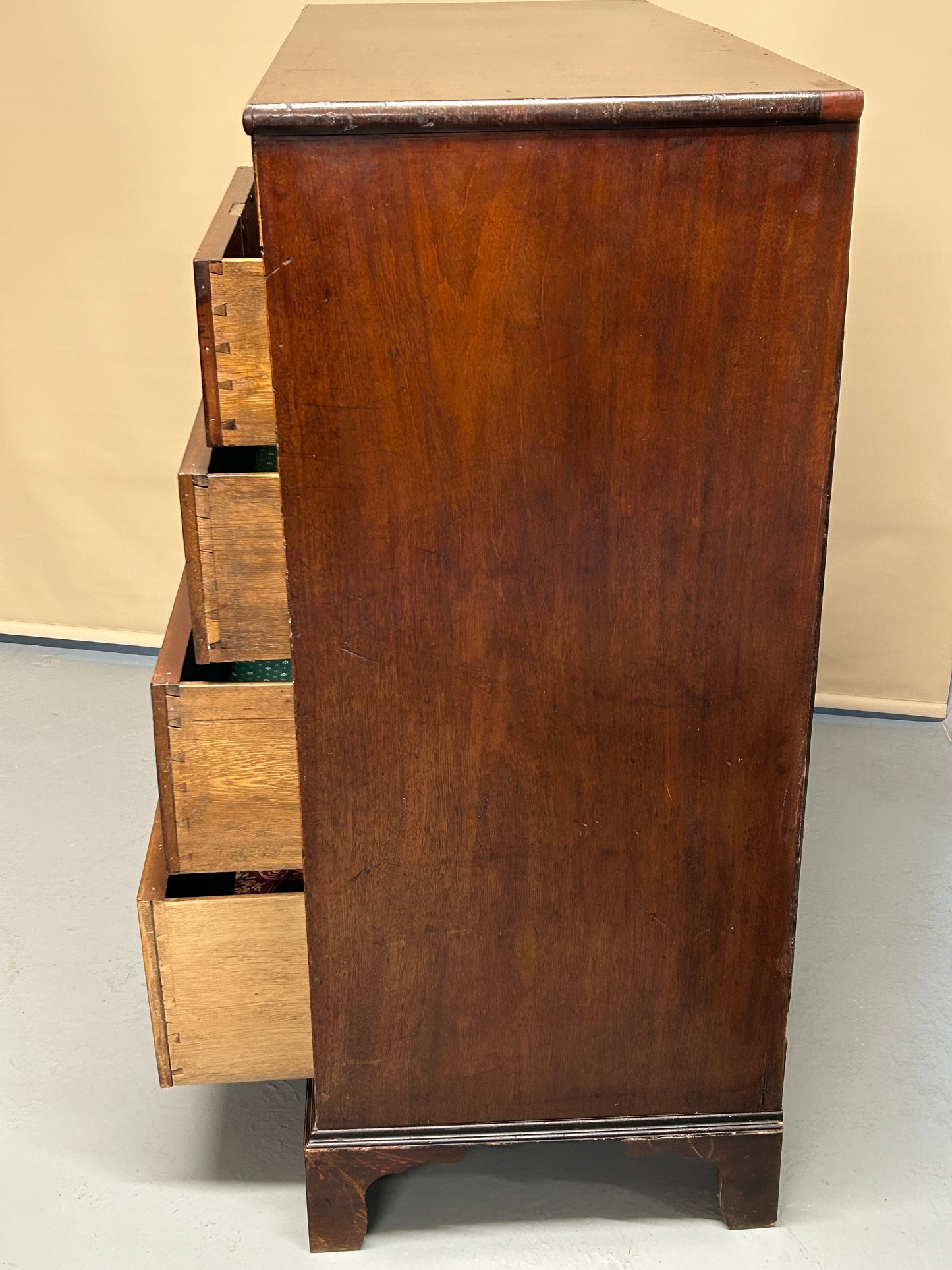 Large Georgian Mahogany Chest Of Drawers